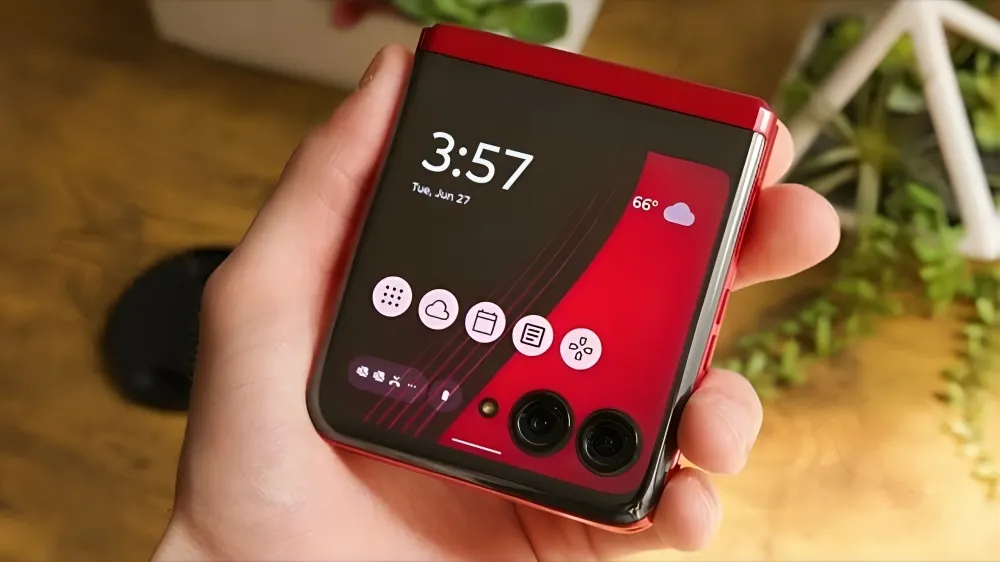 motorola razr 70 ultra release date